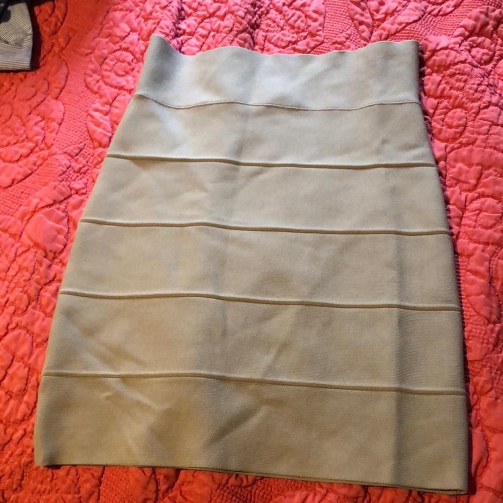 Elegant Tan Skirt